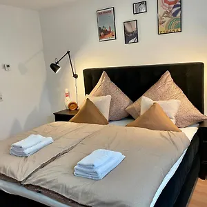 https://splendid-vintageflat-in-center.hannover-hotel.net